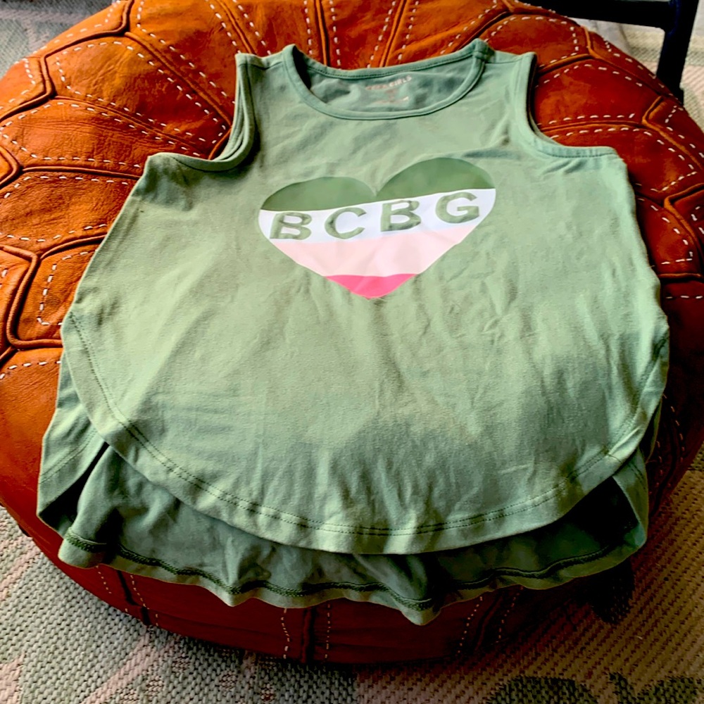 NWOT Girls Size 4 BCBG Girls Sleeveless Top green With  Logo